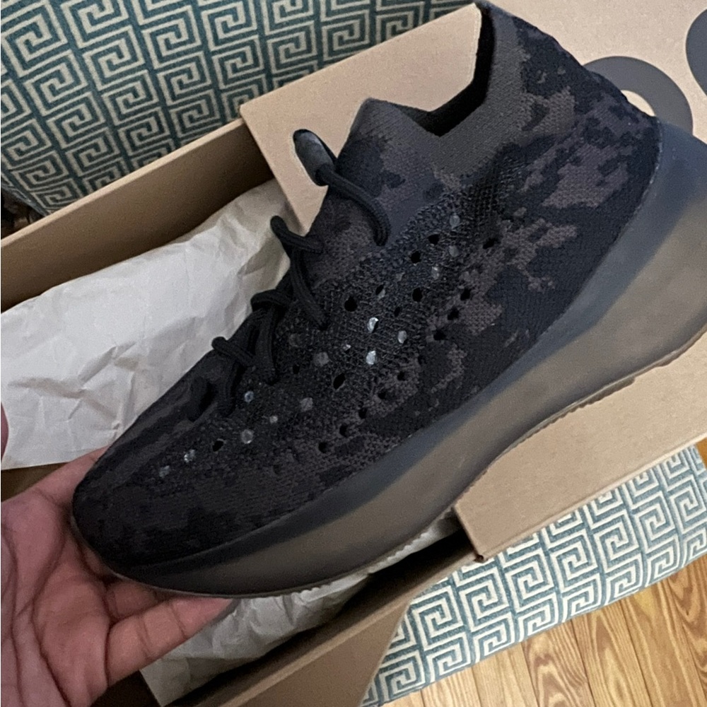 COPY - Yeezy onyx 380